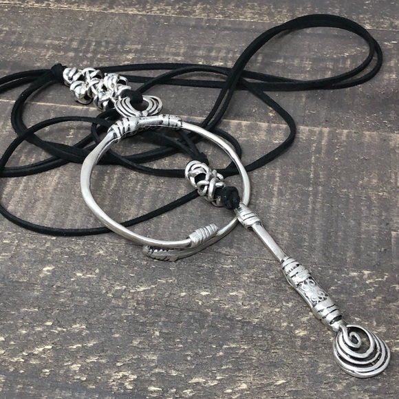 NEW Ethnic Circle/Bar Lariat Silver-tone Necklace - Picture 4 of 5